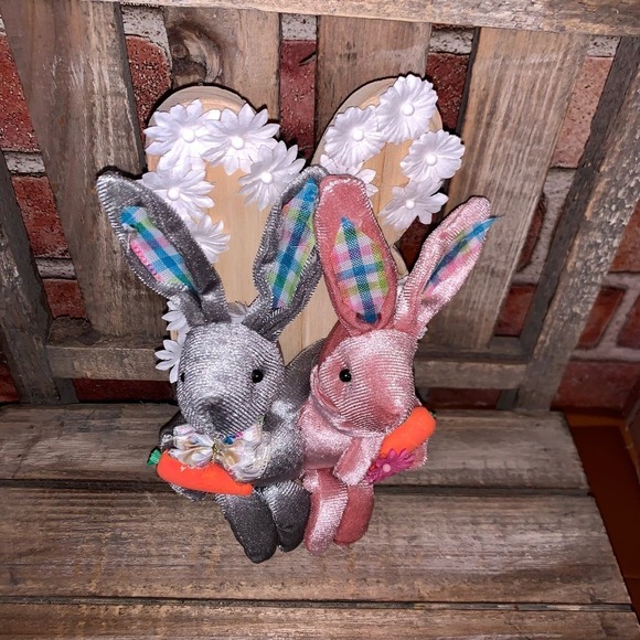 Vintage style velveteen bunny rabbits decor Spring Easter decor - Picture 5 of 7